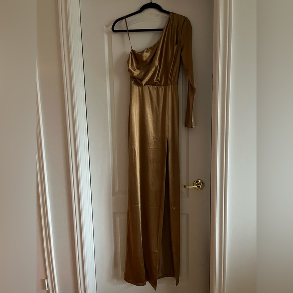 Abyss By Abby Trouble Gown Gold Satin - Picture 1 of 3